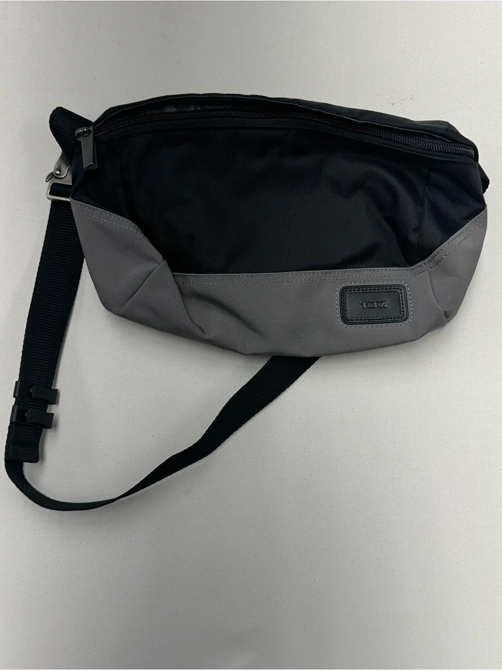 Tumi GEN 4.3 - 12.5” Ballistic Nylon Waist Fanny Pack - Black Gray